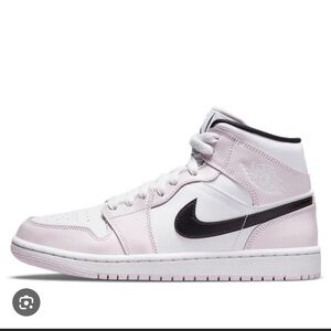 Air Jordan 1 Mid 'Barely Rose'